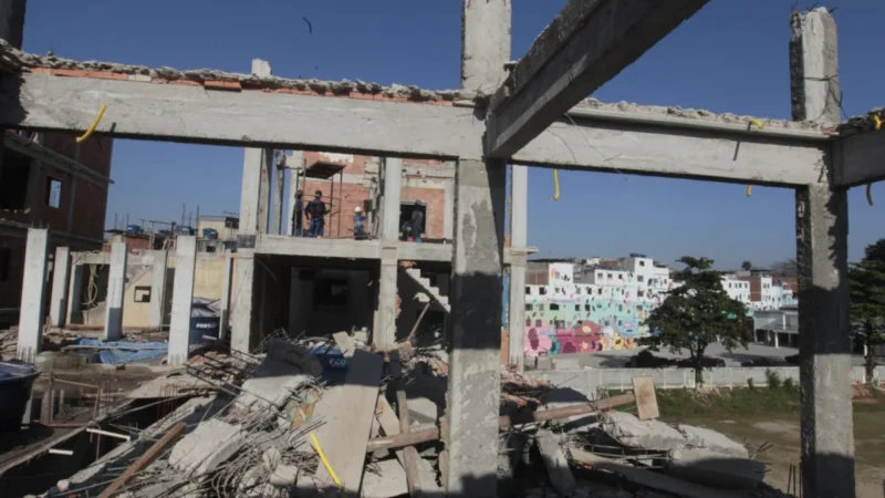 12º Dia de Operação: Escolas do Complexo da Maré Paralisam Atividades