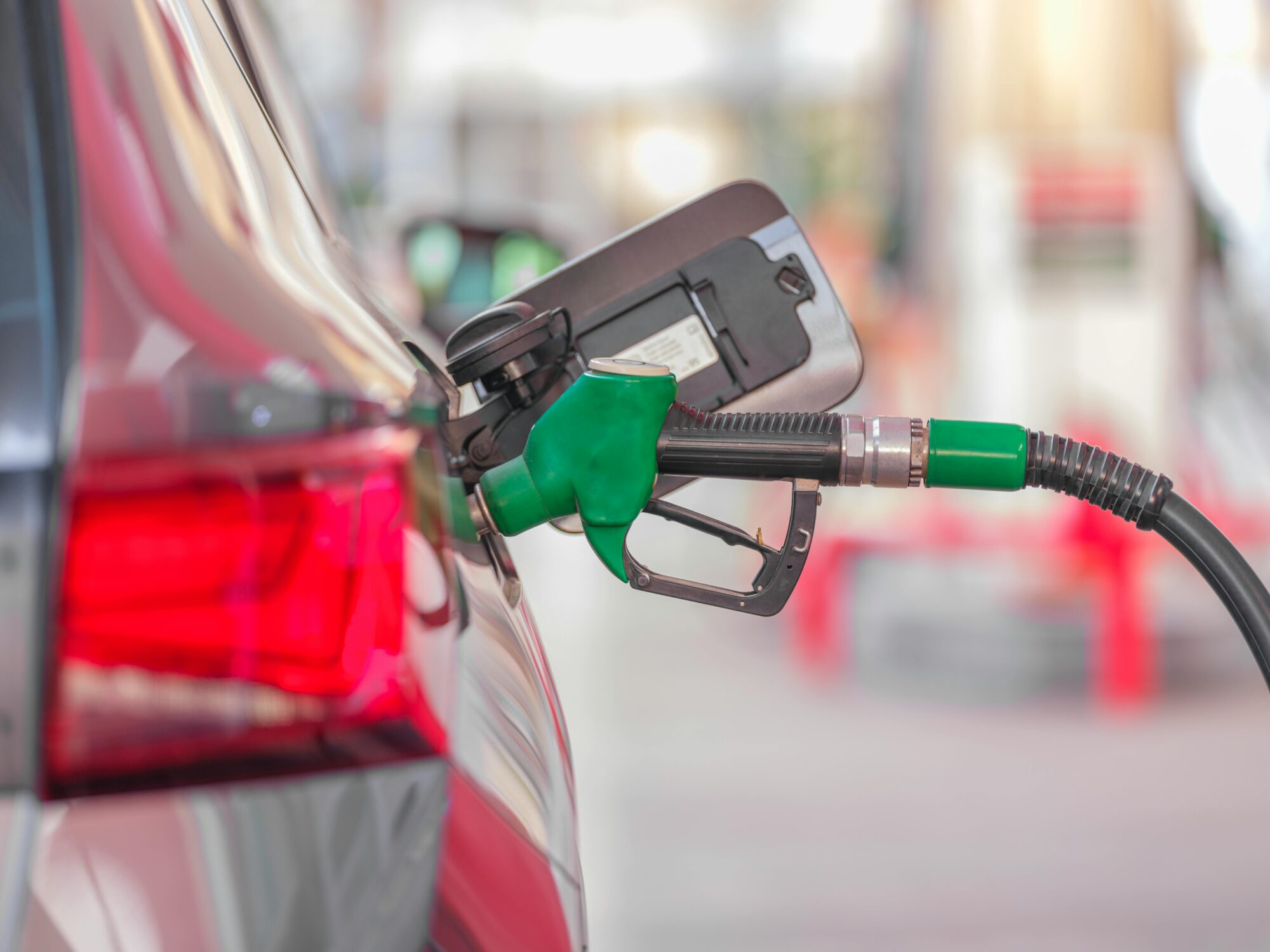 Para controlar preços, governo adia elevação da mistura de biodiesel no diesel.