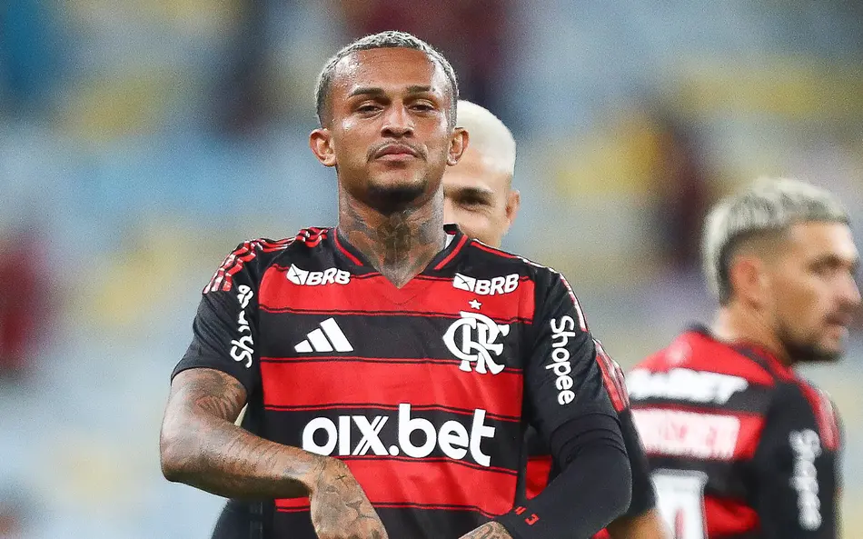 Wesley vive Dia D para Flamengo finalizar venda à Roma