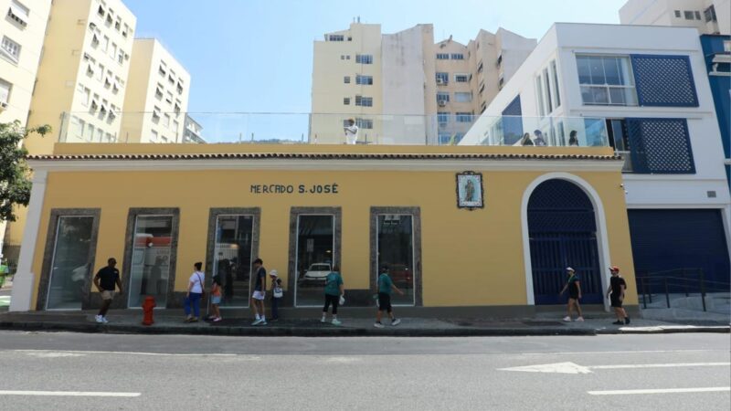 Prefeitura reabre Mercado São José, em Laranjeiras, após sete anos fechado