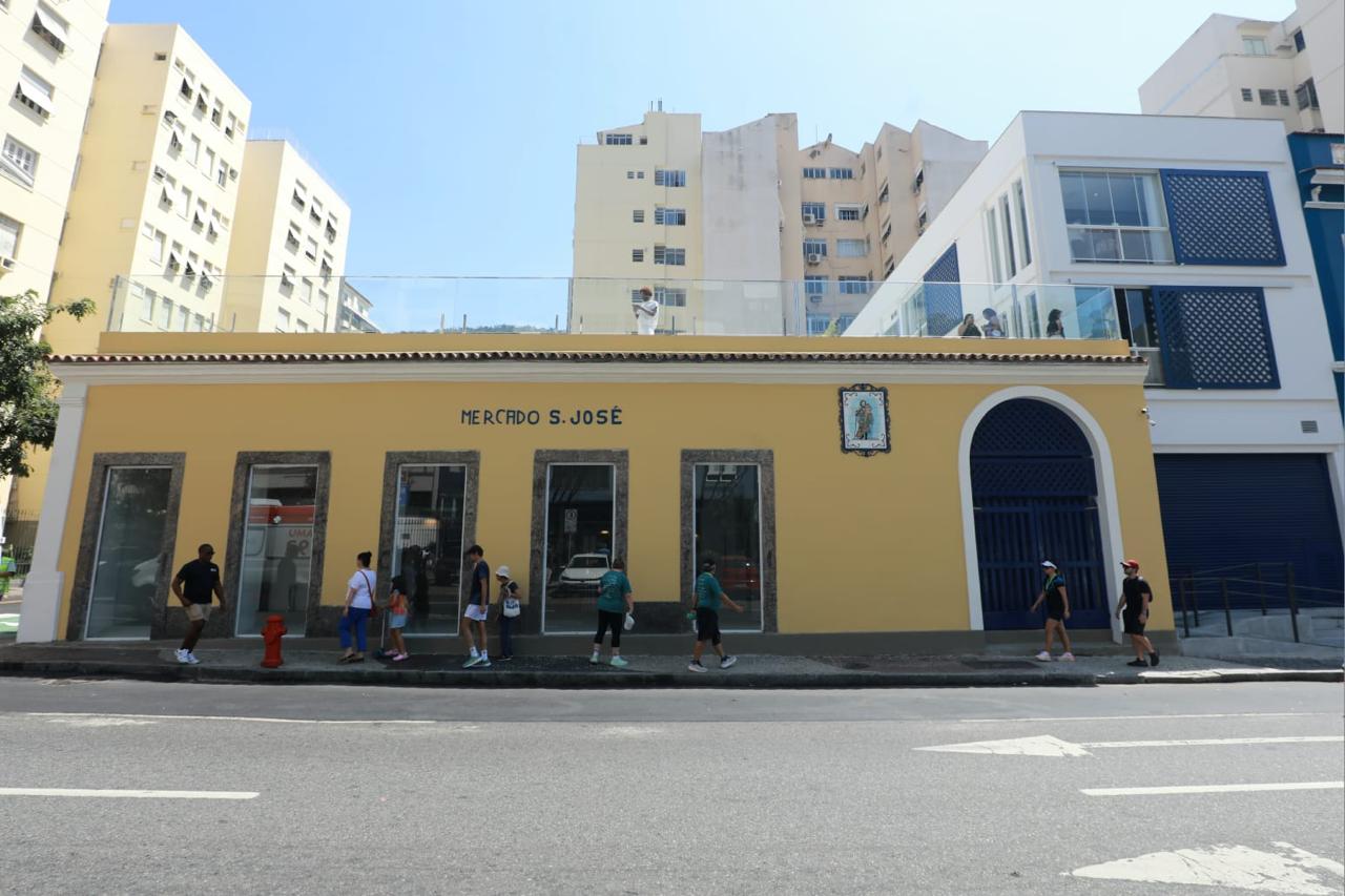 Prefeitura reabre Mercado São José, em Laranjeiras, após sete anos fechado