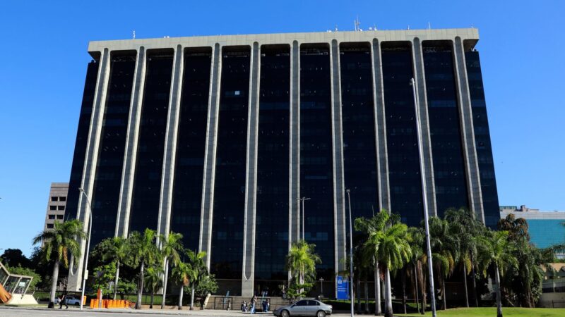 Gestão municipal encaminha projeto à Câmara do Rio para fixar teto de 5% em cargos comissionados