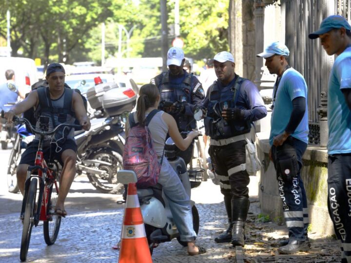 Segundo dia de fiscalização nas ciclovias registra mais de 800 orientações