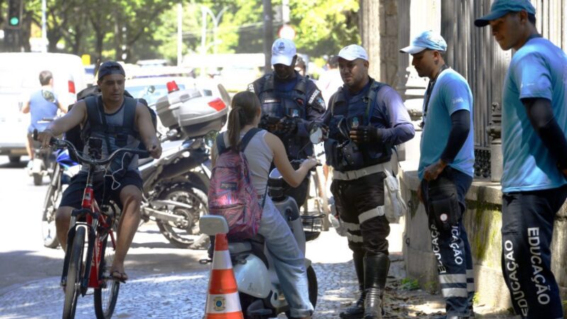 Segundo dia de fiscalização nas ciclovias registra mais de 800 orientações