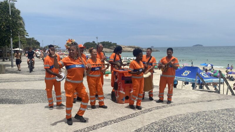 Comlurb realiza ação educativa em celebração ao Dia Mundial da Reciclagem