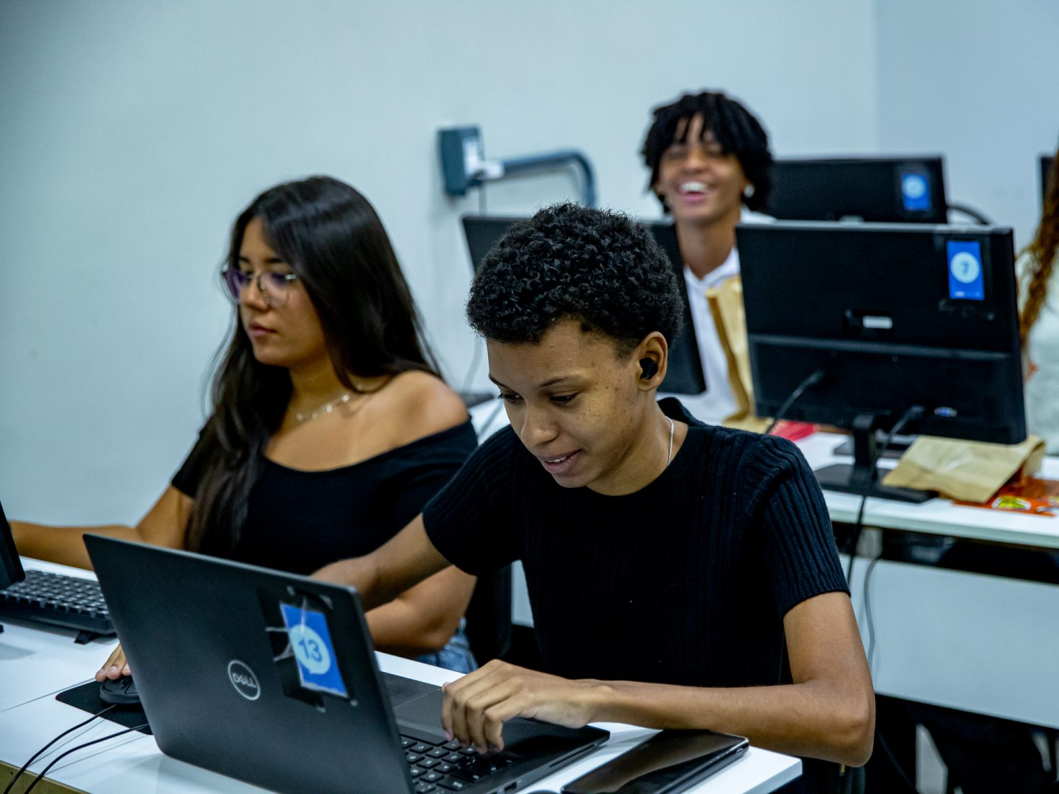 JUVRio abre 420 vagas em cursos gratuitos na Casa da Juventude Centro