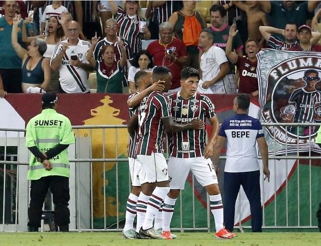 Flu vence e assume liderança do Grupo A da Libertadores