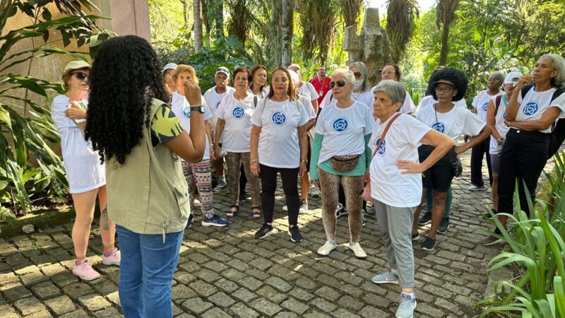 Intercâmbio de Experiências: Idosos das Casas de Convivência Visitam Pontos Turísticos da Cidade