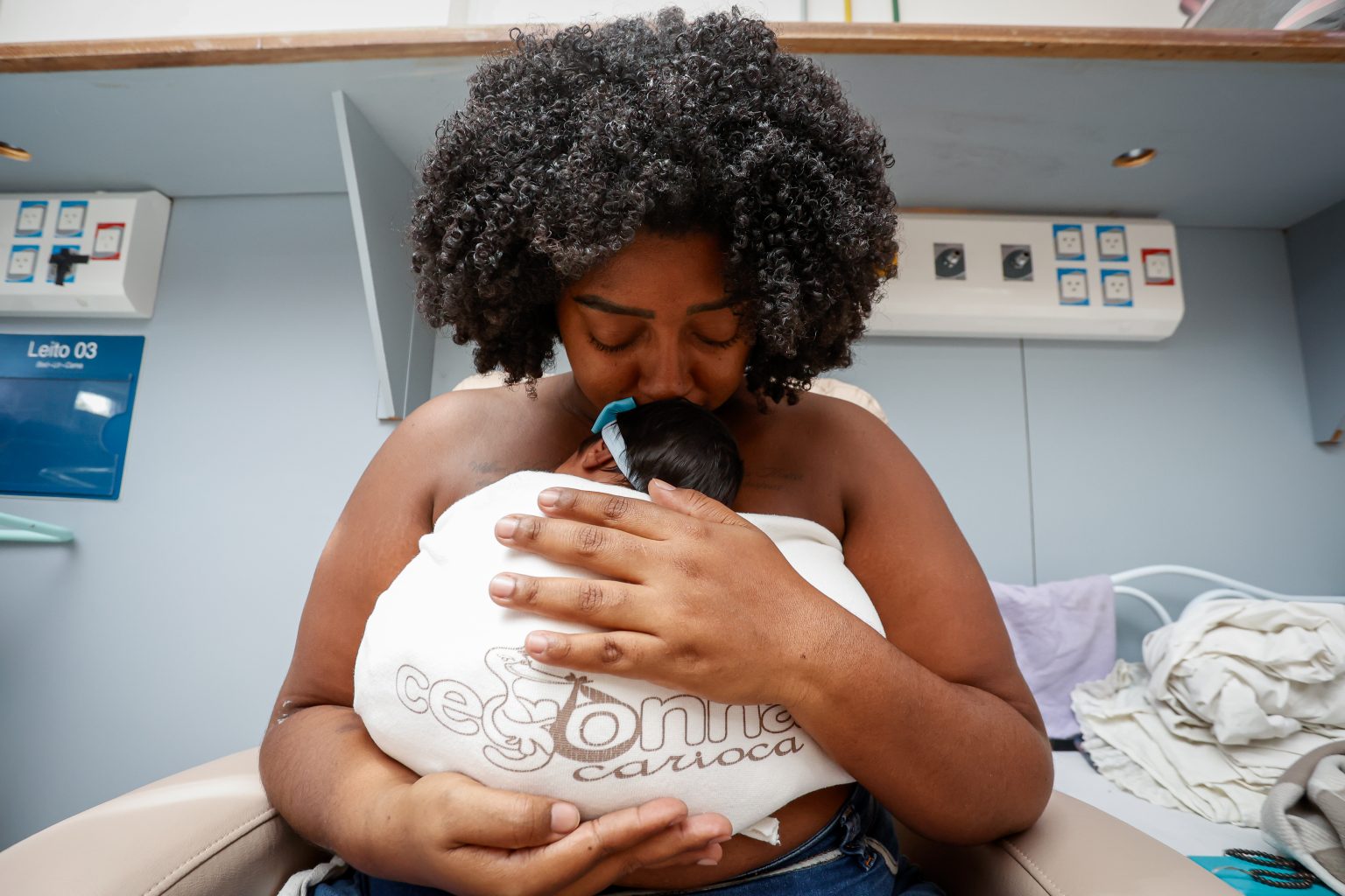 Rio promove cuidados neonatais com o Método Canguru