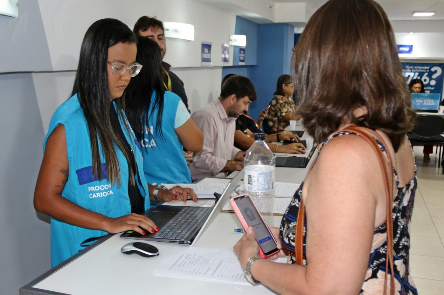 Procon Carioca oferece suporte para renegociação de dívidas e educação financeira