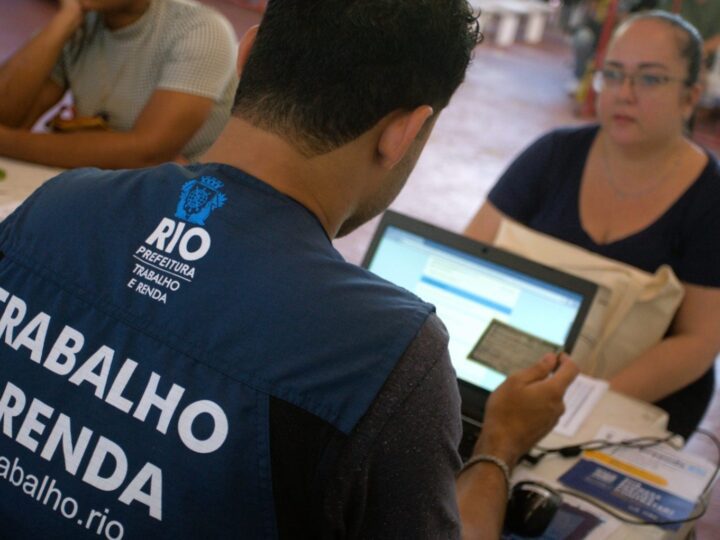 Novas oportunidades: Prefeitura do Rio oferece mais de 1,3 mil vagas de emprego para a população