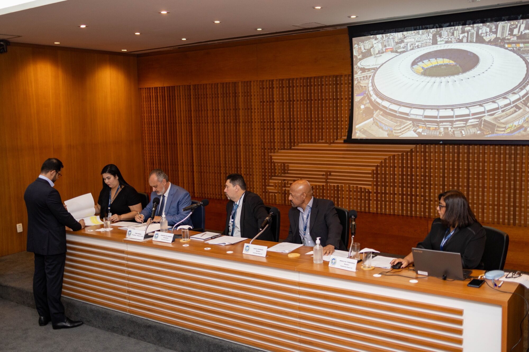 Conclusão da Licitação do Maracanã: Terceira e Última Sessão Pública Organizada pelo Governo Estadual