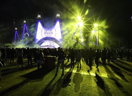 Cadastro de veículos para residentes do entorno do Rock in Rio inicia na segunda