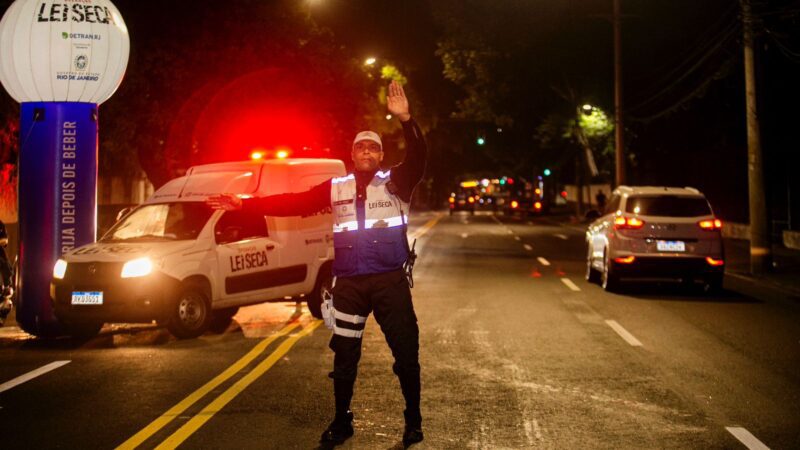 Lei Seca flagra 513 motoristas alcoolizados no fim de semana