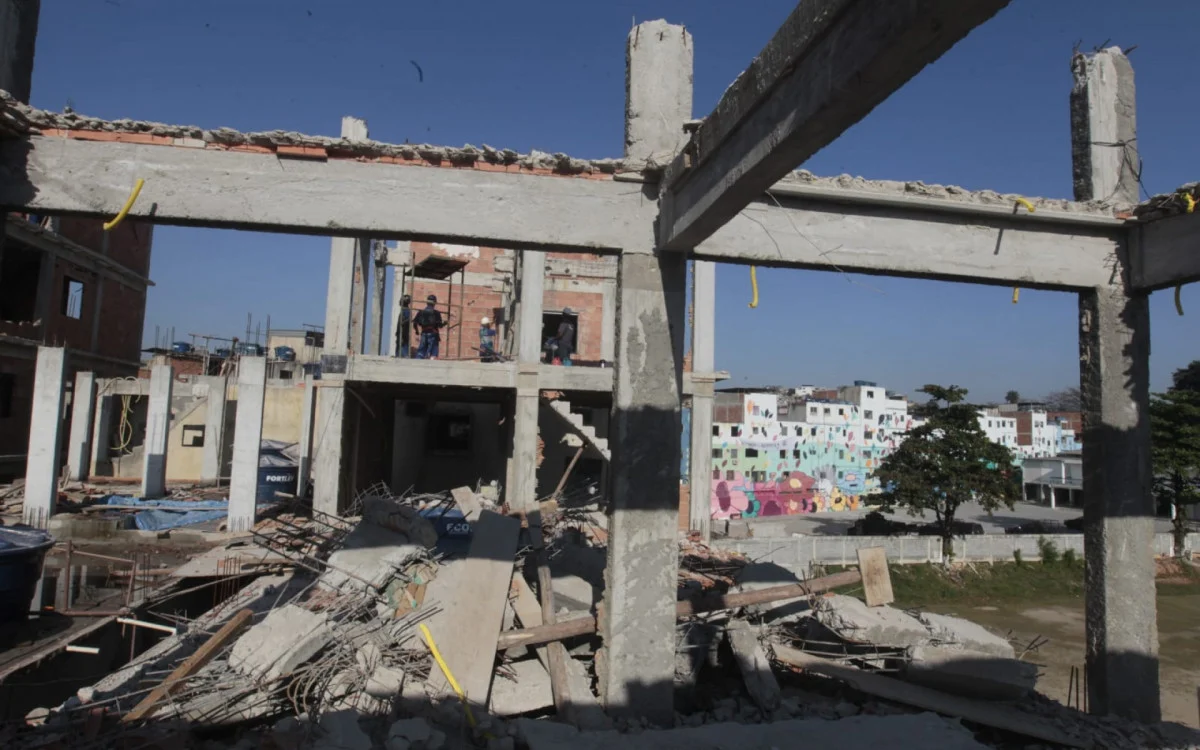 12º Dia de Operação: Escolas do Complexo da Maré Paralisam Atividades