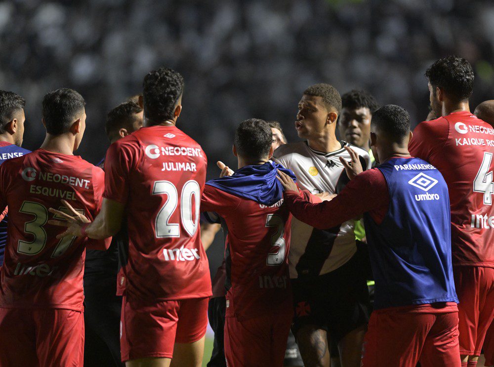 Segurança do Vasco se manifesta sobre confronto com jogadores do Athletico