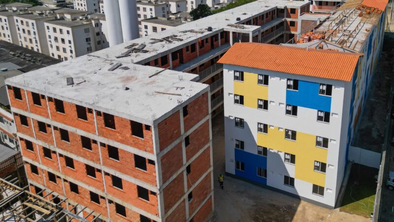 Governo do Estado fará Ceia de Natal para entrega de área de lazer em condomínio habitacional em construção no Alemão