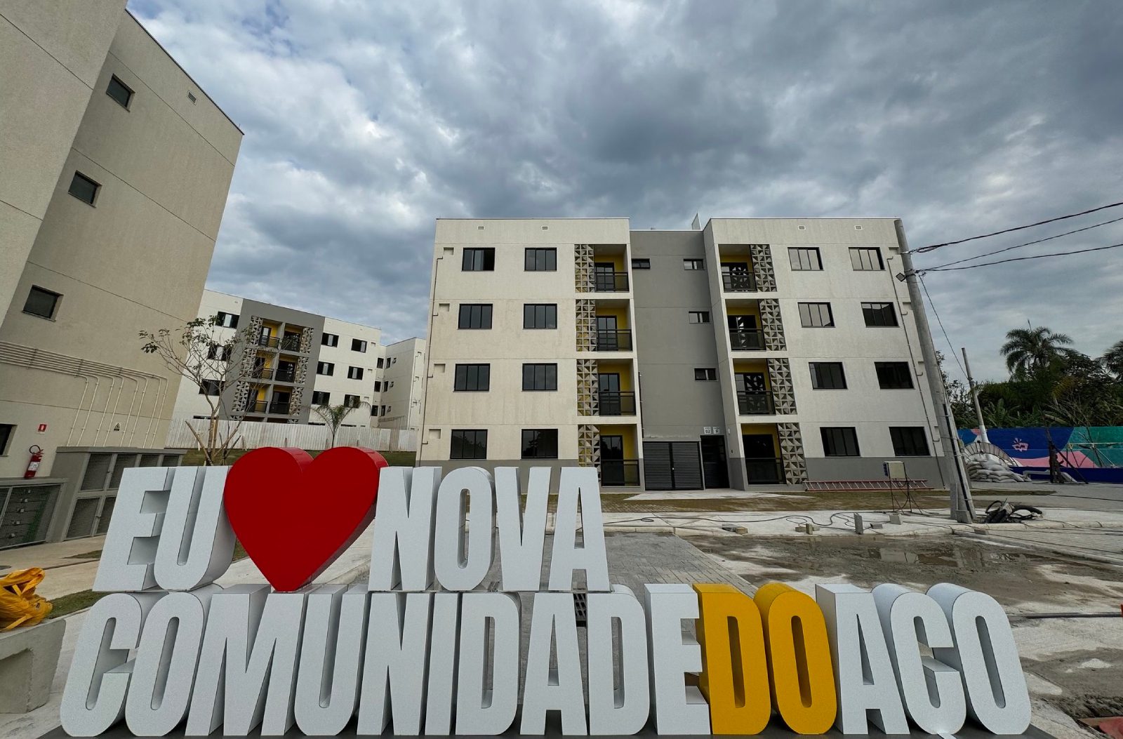 Mais moradia para a Zona Oeste: Prefeitura entrega três blocos de apartamentos na Comunidade do Aço