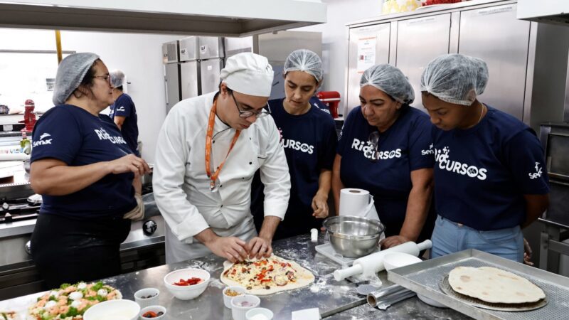 Nesta quinta-feira, 283 alunos serão diplomados em cursos de qualificação no Riachuelo